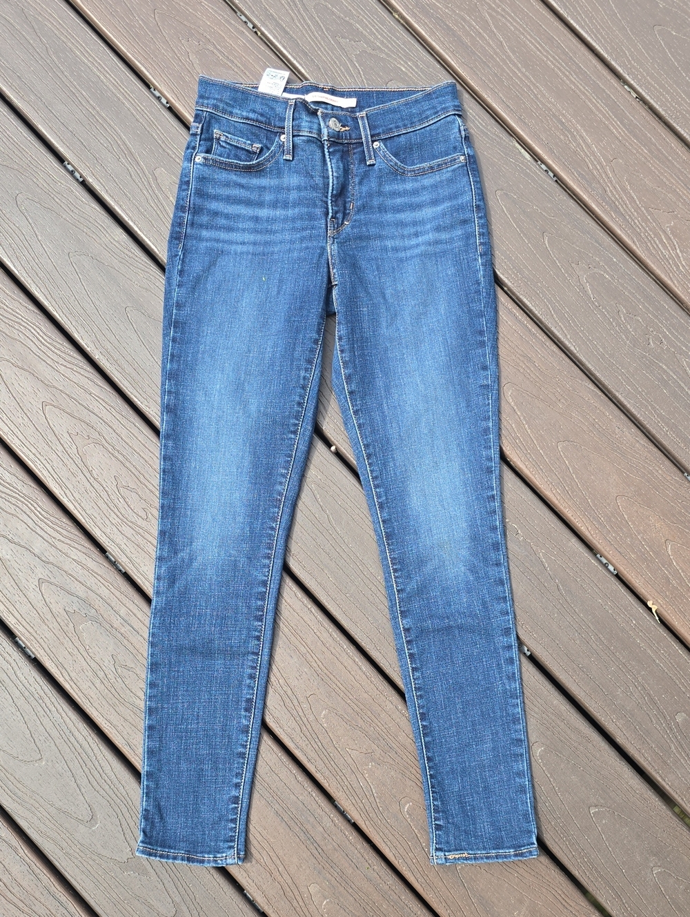 Levi's 311 Shaping Skinny, size 25, EUC